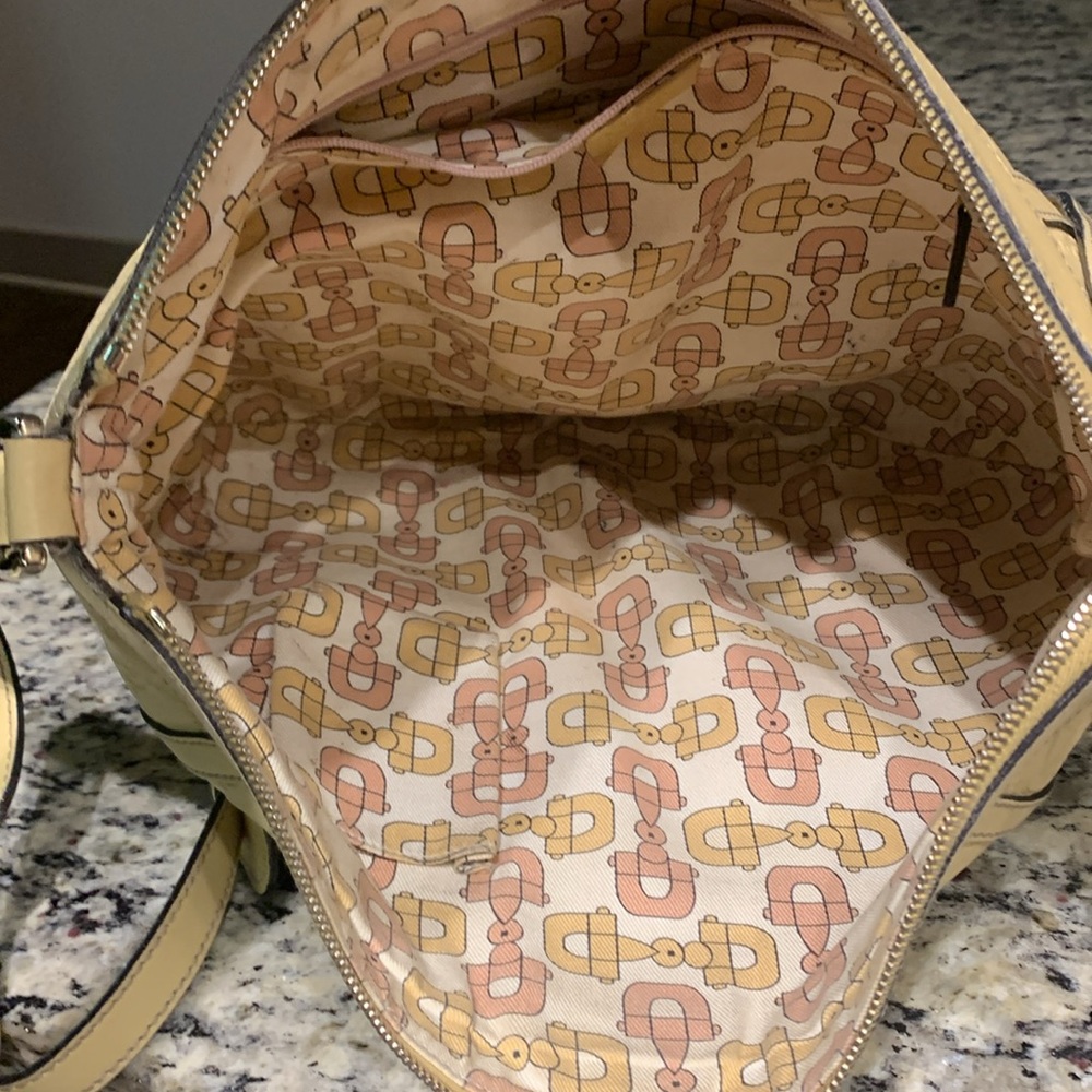 Pre-Loved Gucci Monogram Embossed Adjustable Sing… - image 3